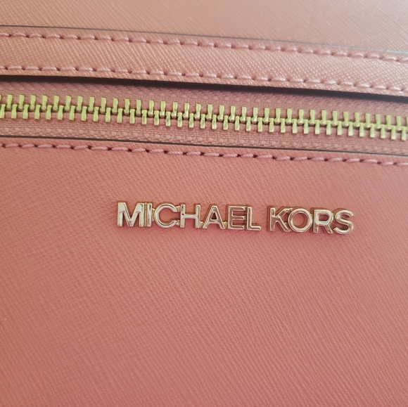 NWT Jet Set Saffiano Leather Crossbody - Picture 6 of 13